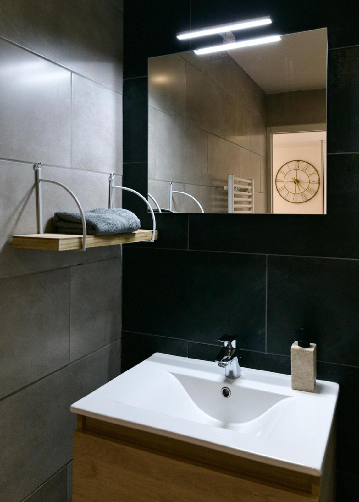 Bellevue Confort 1 Сент Етиен Екстериор снимка